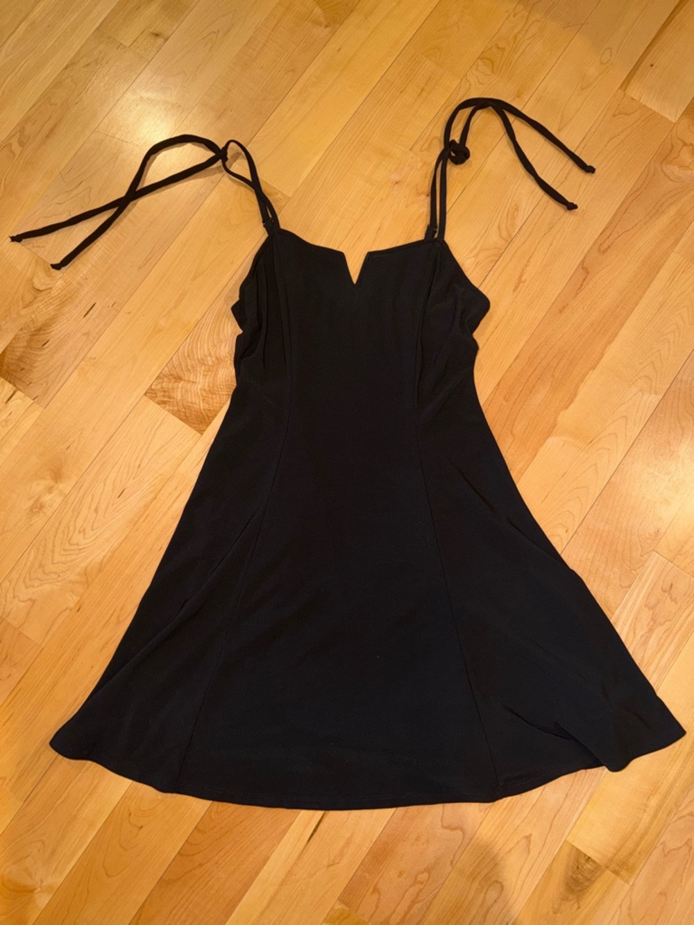 Kohl’s Lily Rose XS black mini dress only worn twice!!